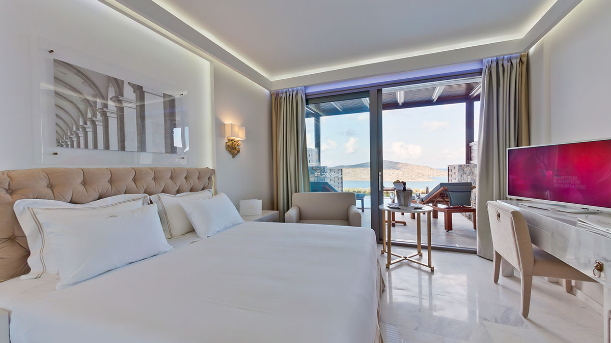 Deluxe Sea View Private Pool